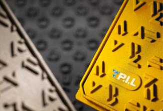pil_yellow