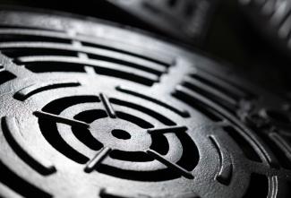 Grille de chaussée articulée D400 NF URBANO PIL